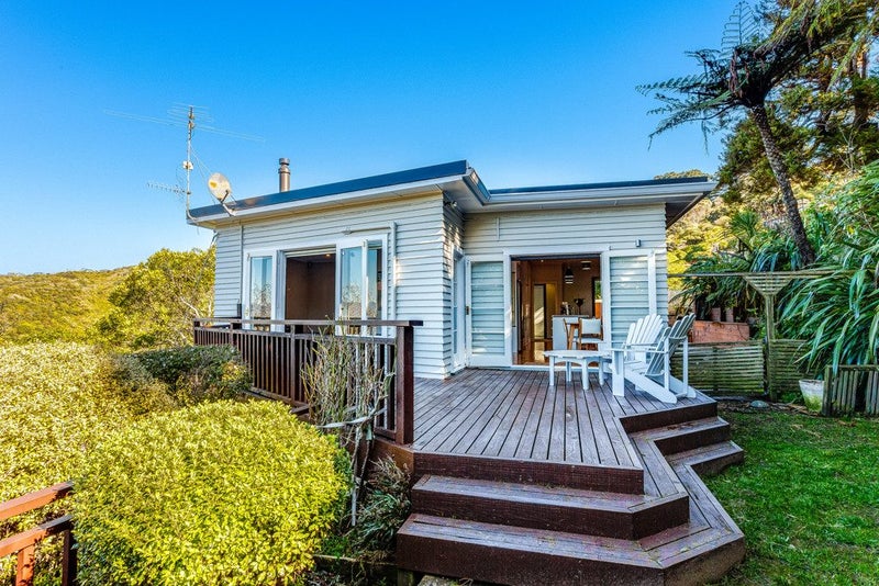 4 Broomhill Road, Aro Valley, Wellington - Carousel 1