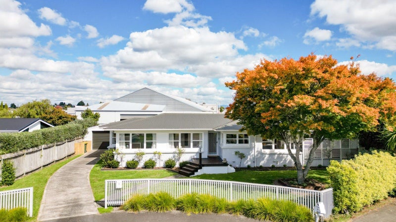 7 Partington Place, Beerescourt, Hamilton - Carousel 25