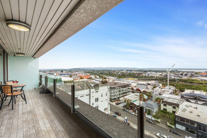802/145 Symonds Street, Newton, Auckland - Carousel 2