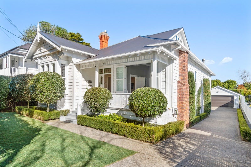 36 Woodside Road, Mount Eden, Auckland - Carousel 1