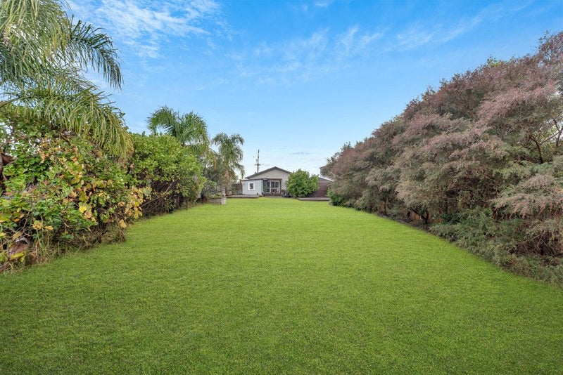 84 Eversleigh Road, Belmont, Auckland - Carousel 2