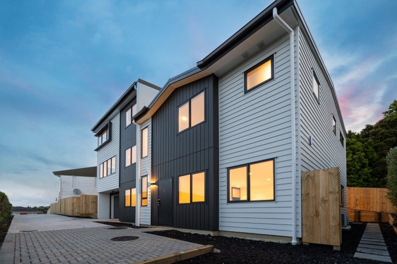 57B Chequers Avenue, Glenfield, Auckland - Carousel 1