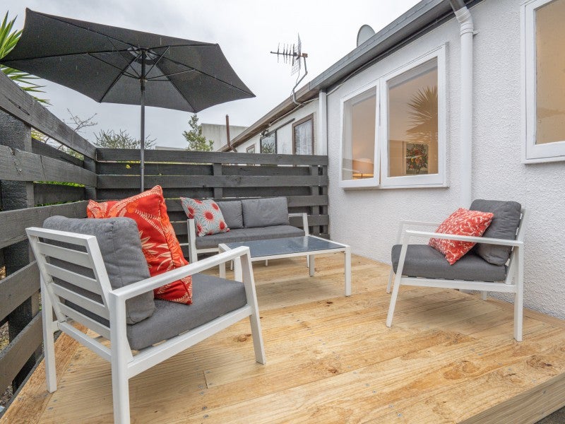 10/416 Hapia Street, Camberley, Hastings - Carousel 1