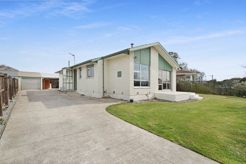 18 Dufek Crescent, Wigram, Christchurch - Carousel 1
