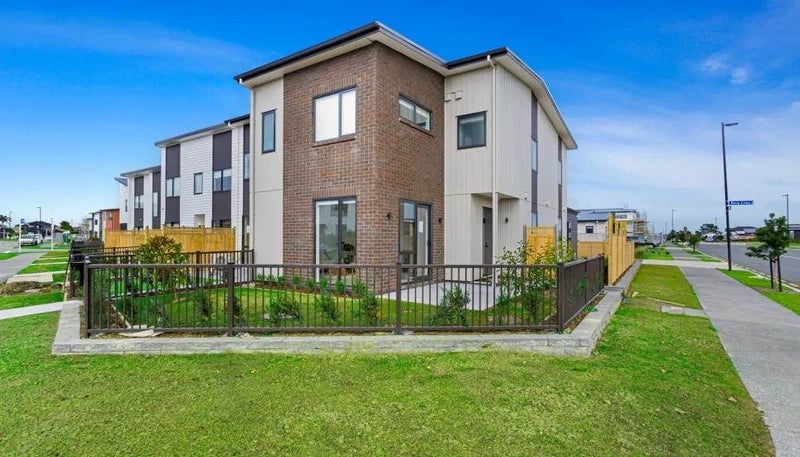 21 Adlam Lane, Takanini, Auckland - Carousel 1