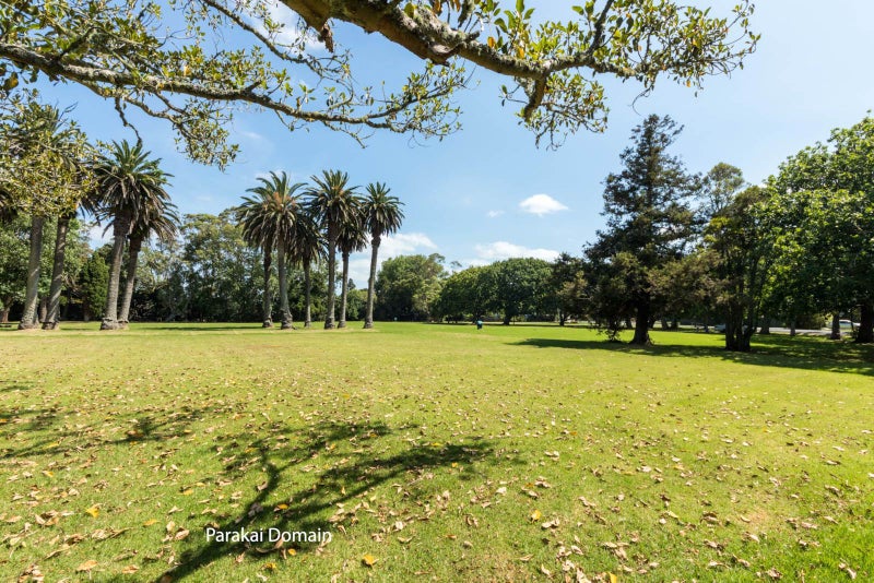 24 Te Moau Avenue, Parakai, Helensville - Carousel 2