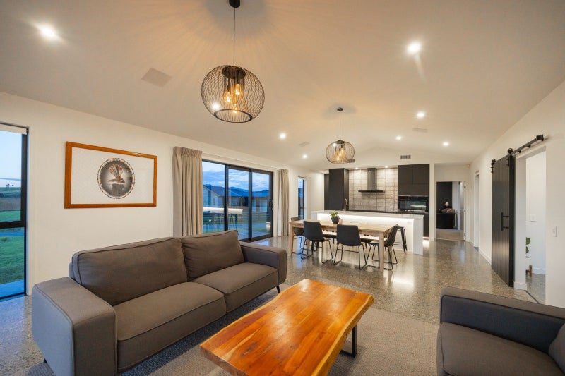 3 Castlebridge Lane, Palmerston North - Carousel 2