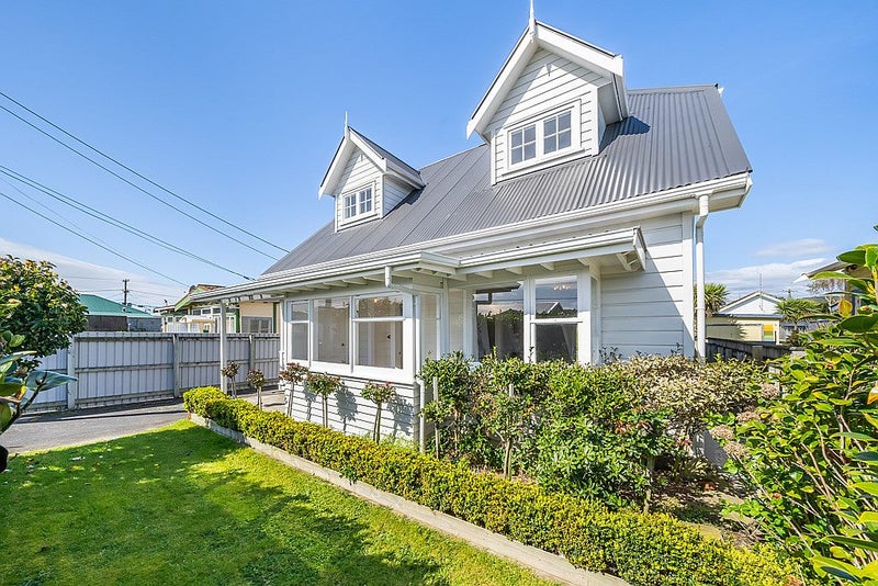 26 William Street, Petone, Lower Hutt - Carousel 2