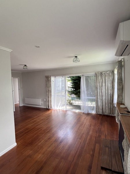 22 Caronia Crescent, Lynfield, Auckland - Carousel 2