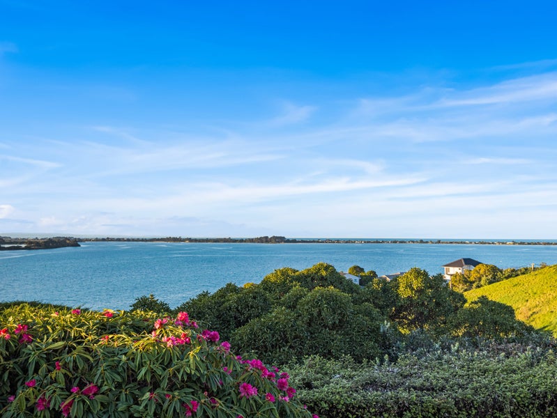 41 St Andrews Hill Road, Mount Pleasant, Christchurch - Carousel 37