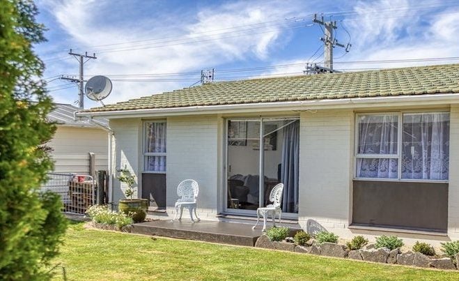 22 Colville Street, Masterton - Carousel 2
