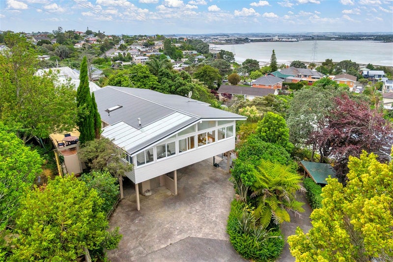 59 Belfast Street, Hillsborough, Auckland - Carousel 1