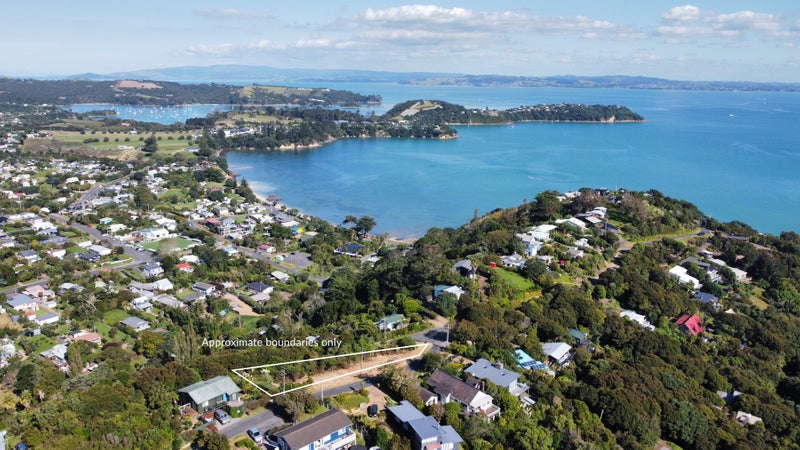 26 Burrell Road, Oneroa, Waiheke Island - Carousel 2