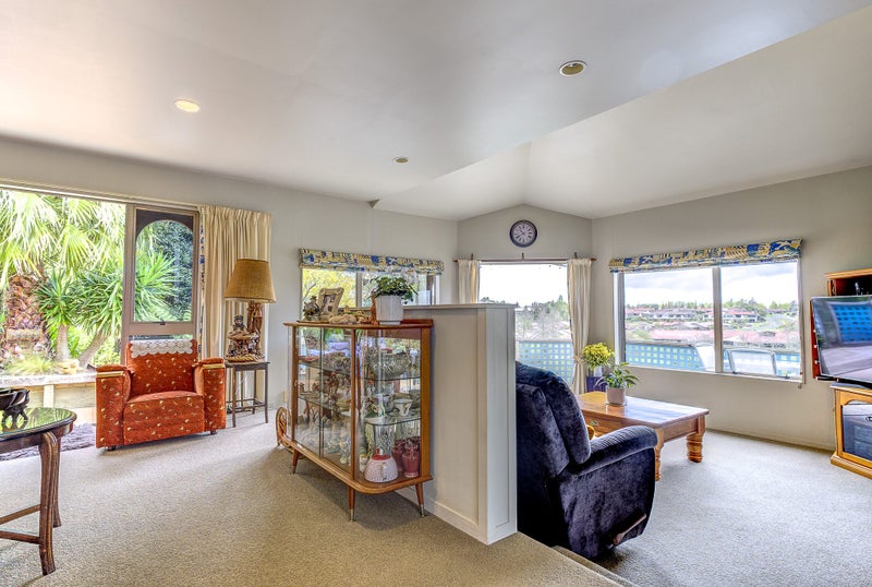 21 Sycamore Place, Pukete, Hamilton - Carousel 2