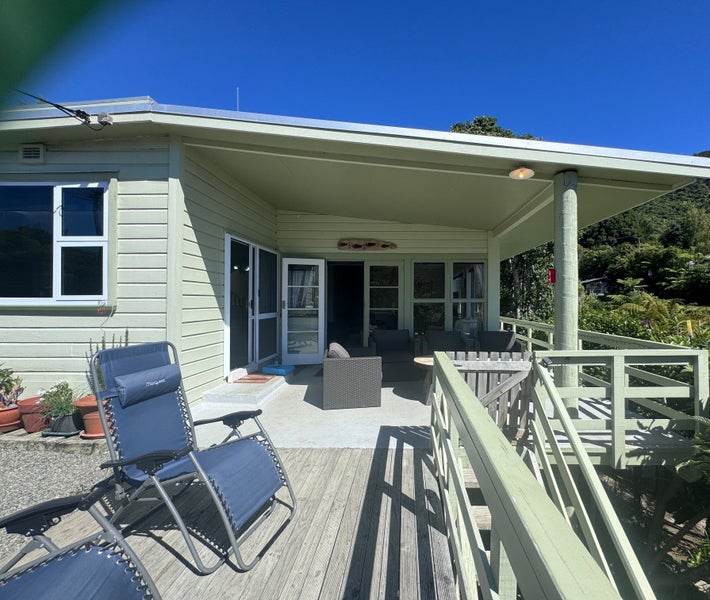 699 Queen Charlotte Drive, Havelock, Picton - Carousel 2