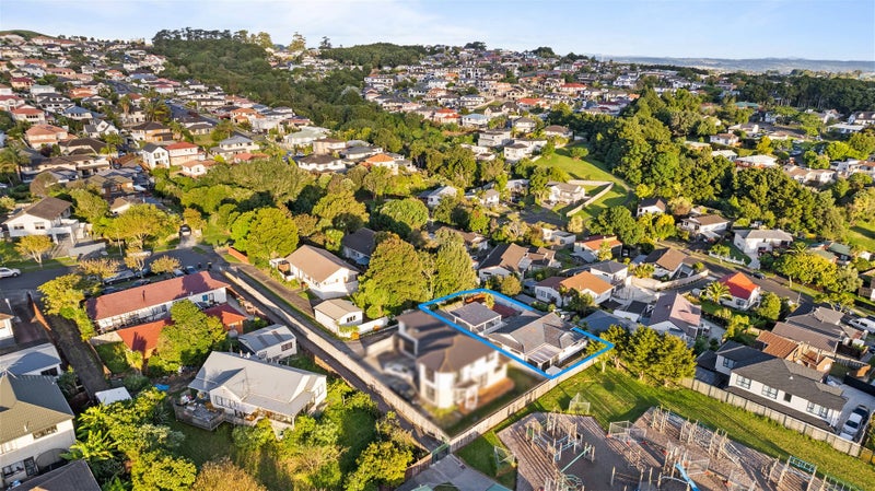 15A Correa Court, Goodwood Heights, Auckland - Carousel 20