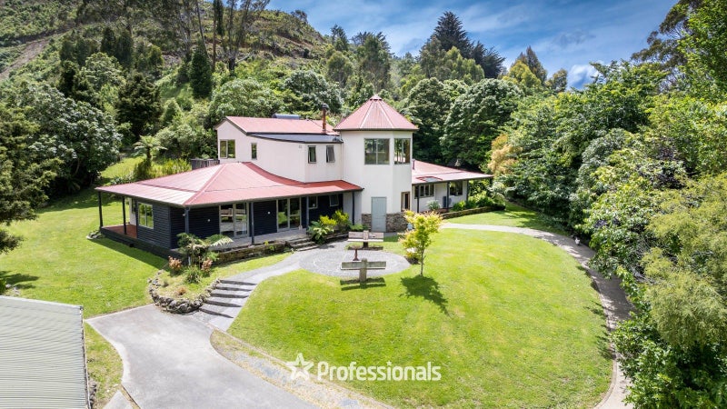 740 Moonshine Hill Road, Moonshine Valley, Porirua - Carousel 1