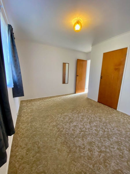 1 Tangelo Place, Bucklands Beach, Auckland - Carousel 2