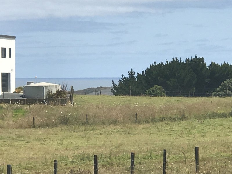 143 Maukutea Drive, Kawhia - Carousel 3