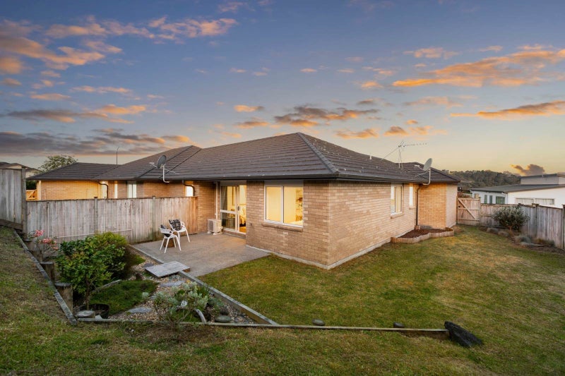6 Jessie Rise, Riverhead, Riverhead - Carousel 1