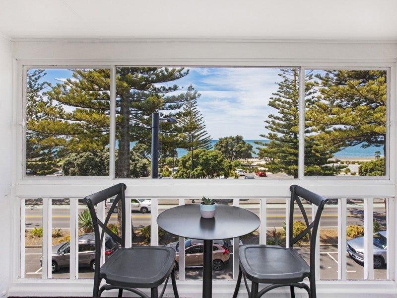 245 Marine Parade, Napier South, Napier - Carousel 2