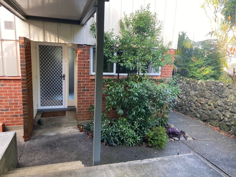 26 Savannah Street, Epsom, Auckland - Carousel 2