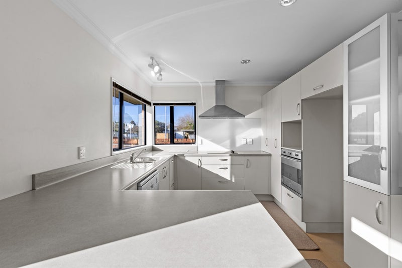 215 Park Road, Hokowhitu, Palmerston North - Carousel 2