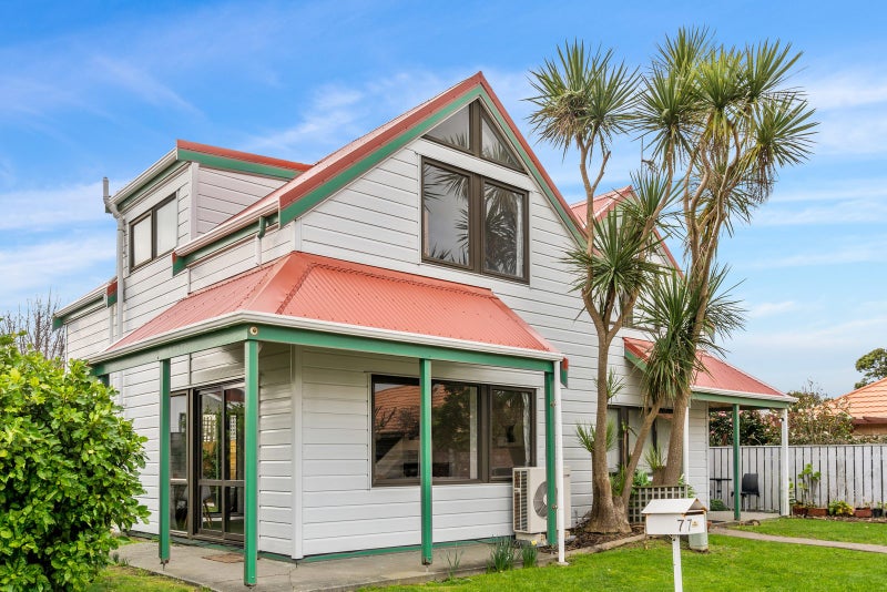 7/58 Cuba Street, Petone, Lower Hutt - Carousel 1