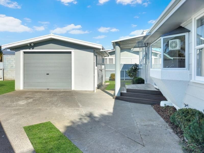 147 Westminster Avenue, Tamatea, Napier - Carousel 11