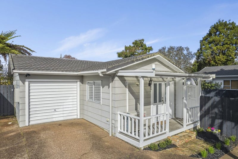 3/4 Northall Road, New Lynn, Auckland - Carousel 16