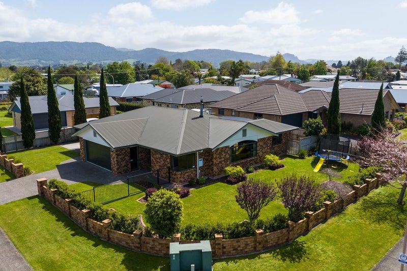 3 Shrewsbury Place, Katikati, Katikati - Carousel 1