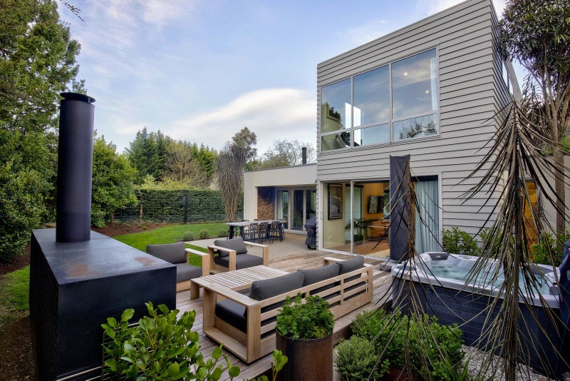 17 Mathias Terrace, Arthurs Point, Queenstown - Carousel 1