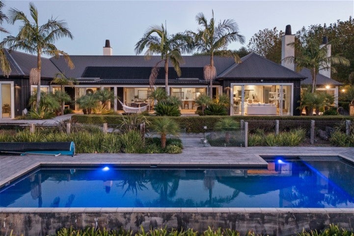 93 Grace Hill Drive, Albany - Carousel 2