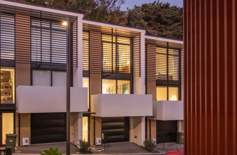 31 Erica Pabst WAY, Island Bay, Wellington - Carousel 1