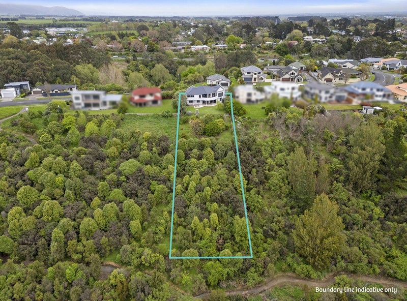 33 Ruapehu Drive, Fitzherbert, Palmerston North - Carousel 2