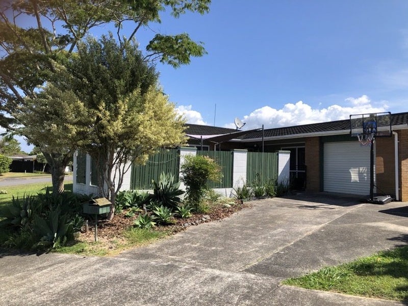 61 Luton Avenue, Sunnyhills, Auckland - Carousel 1