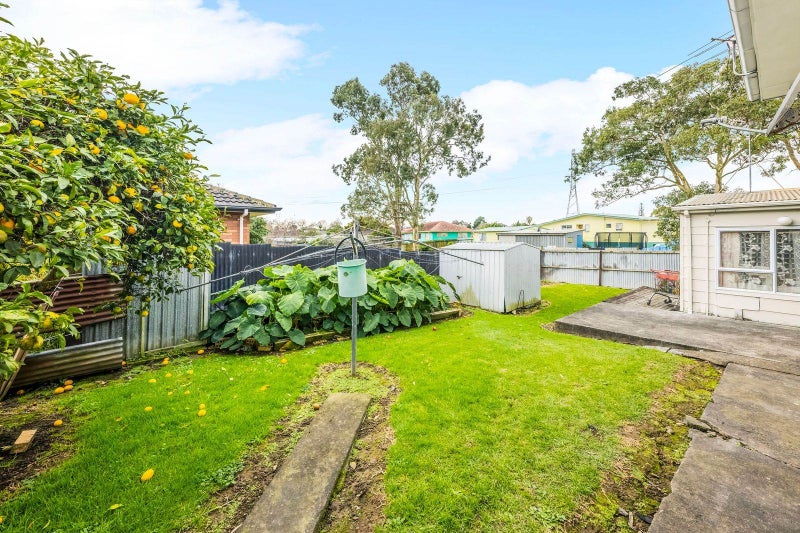 42 Israel Avenue, Clover Park, Auckland - Carousel 2