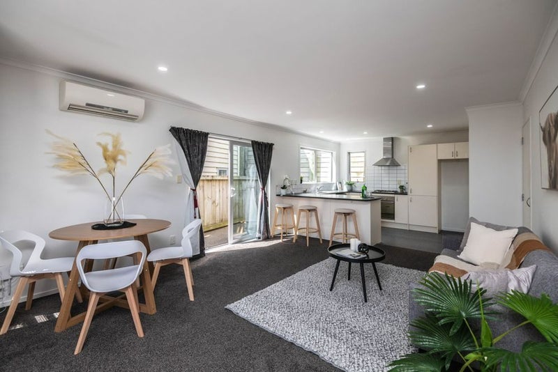 198A Helston Road, Paparangi, Wellington - Carousel 1