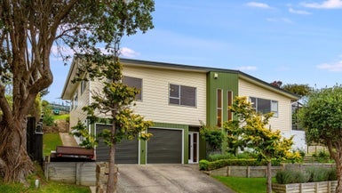 129 Kahu Road, Paremata, Porirua - Carousel 1