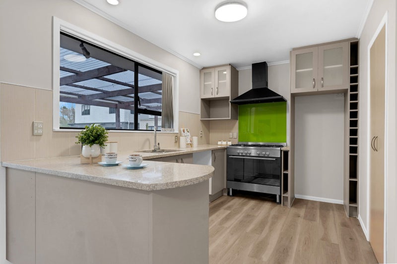 6 Berwyn Avenue, Takanini, Auckland - Carousel 2