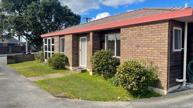 1/379 Blockhouse Bay Road, Blockhouse Bay, Auckland - Carousel 2