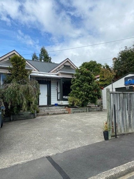 7 Galloway Street, Mornington, Dunedin - Carousel 1