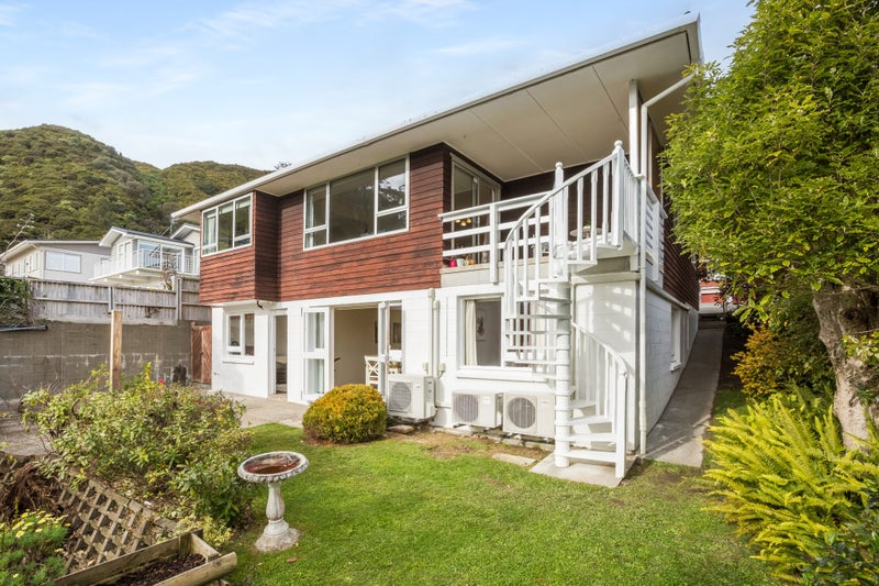 13 Mission Street, Waterloo, Lower Hutt - Carousel 1