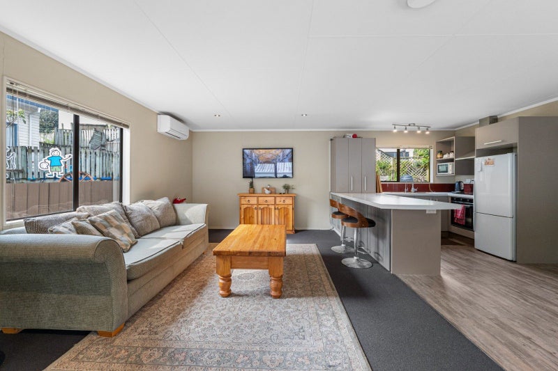 21B Wellesley Grove, Gate Pa, Tauranga - Carousel 2