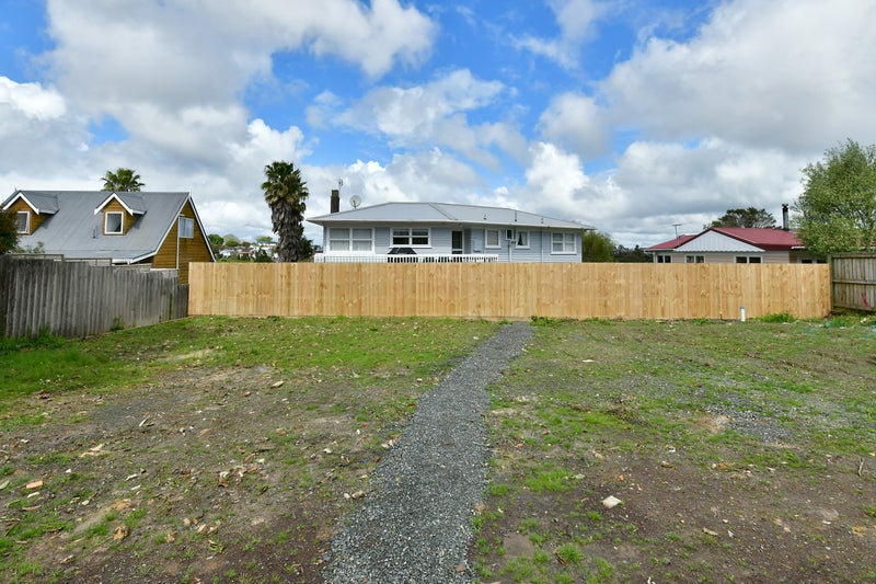 221A Eskdale Road, Birkenhead, Auckland - Carousel 9