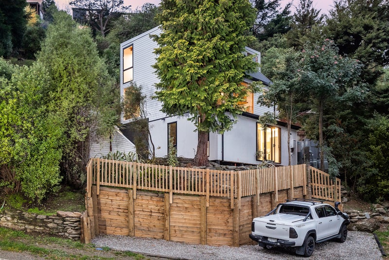 265 Fernhill Road, Sunshine Bay, Queenstown - Carousel 20