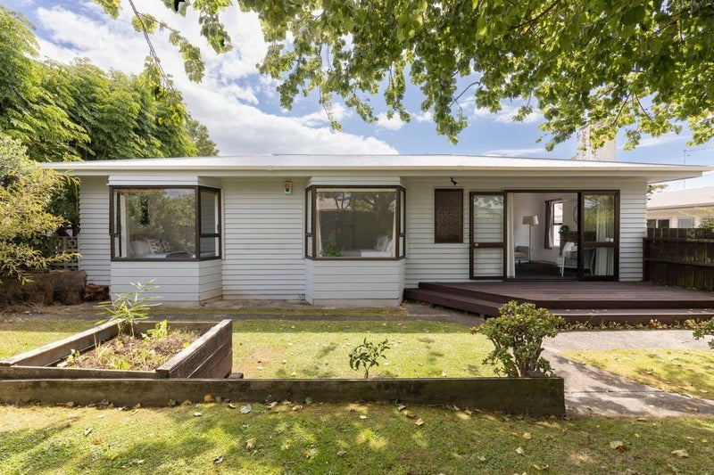 22A Cook Street, Gate Pa, Tauranga - Carousel 1