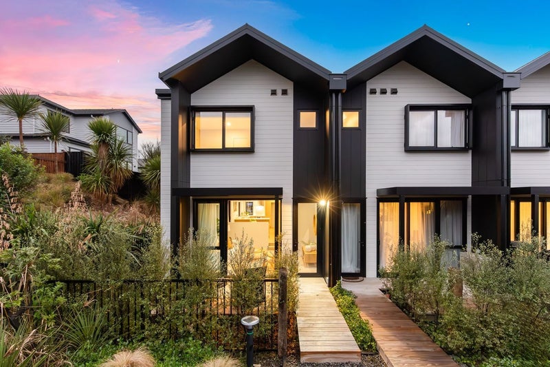 2E Nerita Place, Long Bay, Auckland - Carousel 1