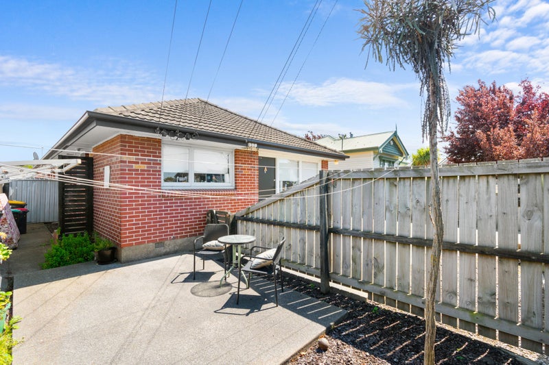 1/27 Hills Road, Edgeware, Christchurch - Carousel 13
