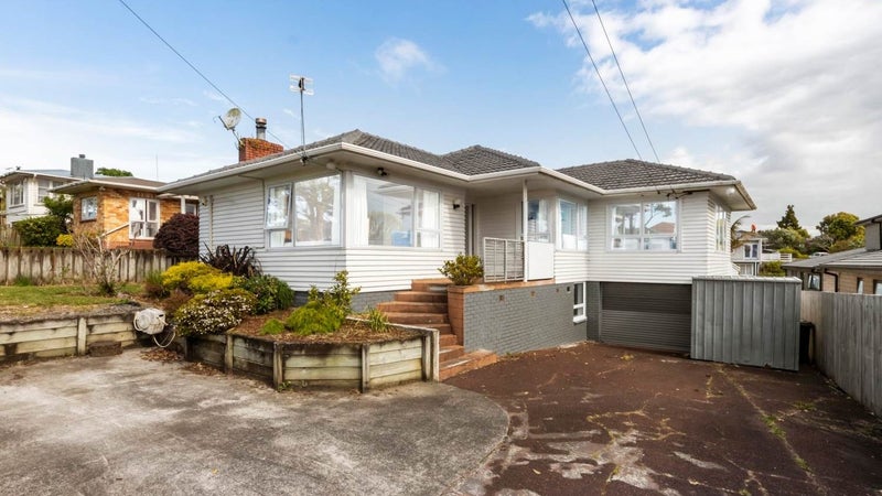 67 Terry Street, Blockhouse Bay, Auckland - Carousel 1
